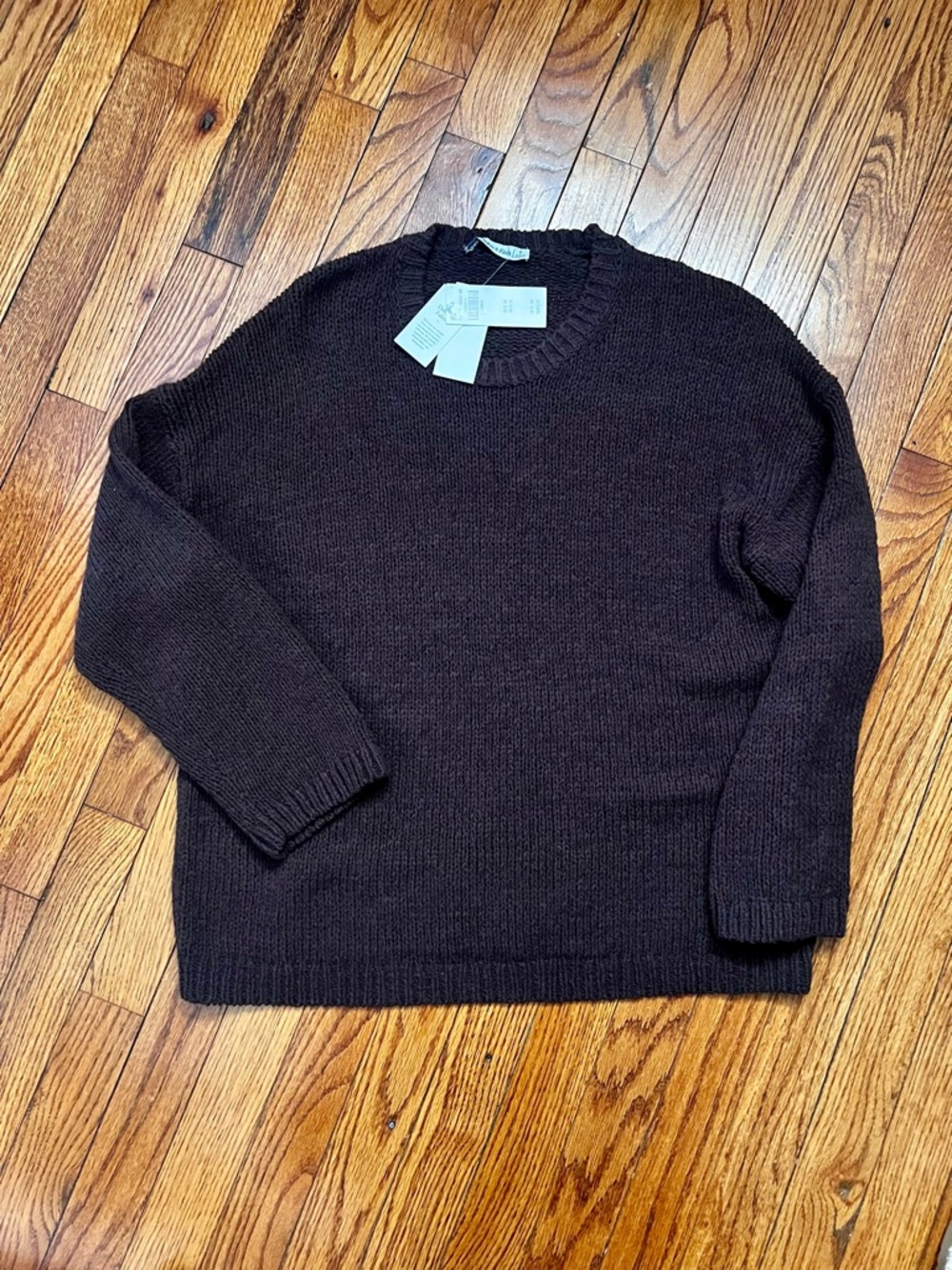 Abercrombie Sweater NWT - Picture 2 of 5